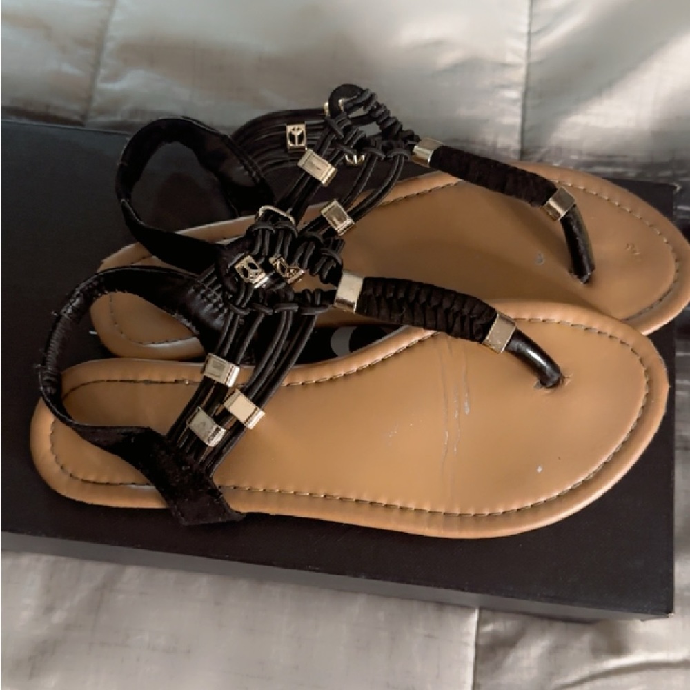Black beach wear Sandals